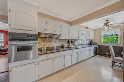 15 Lillian Place, Farmingdale, NY 11735 - Photo 18