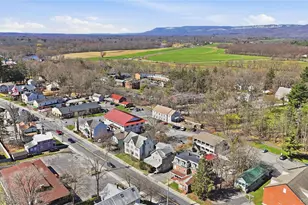39 N Chestnut St, New Paltz, NY 12561 - Photo 2