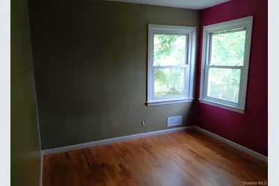 15 South Road, White Plains, NY 10603 - Photo 10