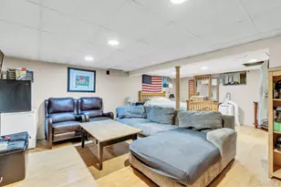 16 Davis St, Melville, NY 11747 - Photo 18