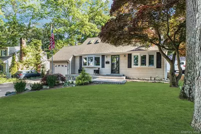 16 Davis Street, Melville, NY 11747 - Photo 2