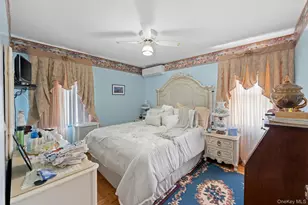 158-43 101st St, Howard Beach, NY 11414 - Photo 10