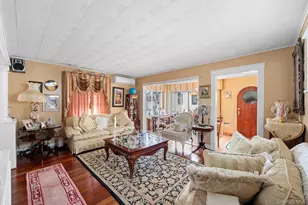 158-43 101st St, Howard Beach, NY 11414 - Photo 24
