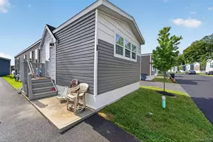 11 Windward Wy, Stony Point, NY 10980 - Photo 2