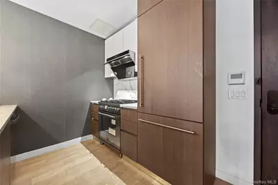 33-66 Farrington Street #13F, Flushing, NY 11354 - Photo 6