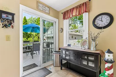 5 Bluebell Court, Garden City, NY 11530 - Photo 12
