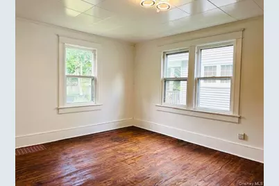 100 Innis Avenue, Poughkeepsie, NY 12601 - Photo 10