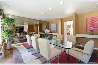 17 Hastings Road, Old Westbury, NY 11568 - Photo 10