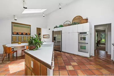 17 Hastings Road, Old Westbury, NY 11568 - Photo 12