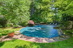 17 Hastings Rd, Old Westbury, NY 11568 - Photo 28