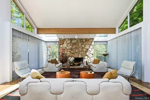 17 Hastings Rd, Old Westbury, NY 11568 - Photo 6