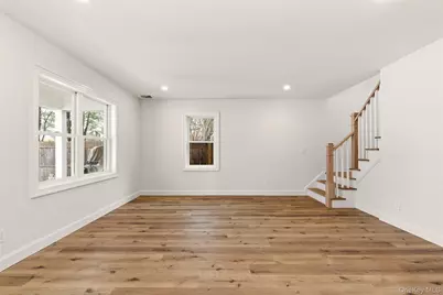 98 Burt Avenue, Northport, NY 11768 - Photo 4