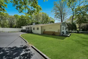 1089 Westminster Ave, Dix Hills, NY 11746 - Photo 4