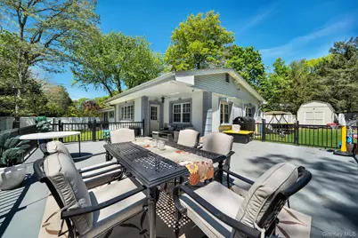 1089 Westminster Avenue, Dix Hills, NY 11746 - Photo 20