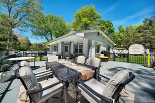 1089 Westminster Ave, Dix Hills, NY 11746 - Photo 20