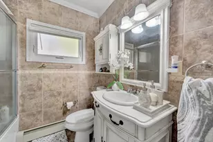 1089 Westminster Ave, Dix Hills, NY 11746 - Photo 16