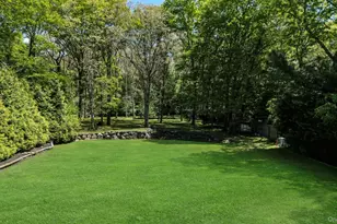 1089 Westminster Ave, Dix Hills, NY 11746 - Photo 24