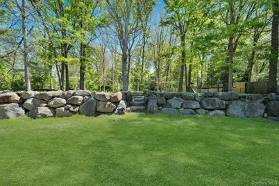 1089 Westminster Avenue, Dix Hills, NY 11746 - Photo 22