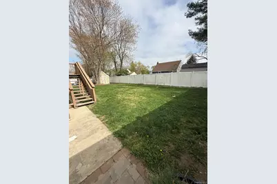 480 Saint Johns Street, Central Islip, NY 11722 - Photo 8