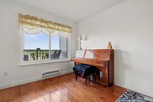 500 High Point Dr, Hartsdale, NY 10530 - Photo 16