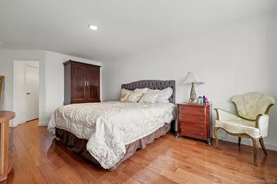 500 High Point Drive #810, Hartsdale, NY 10530 - Photo 32