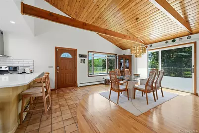 930 Cedar Lane, East Marion, NY 11939 - Photo 8
