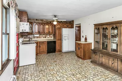 22 Beach Avenue, Copiague, NY 11726 - Photo 6