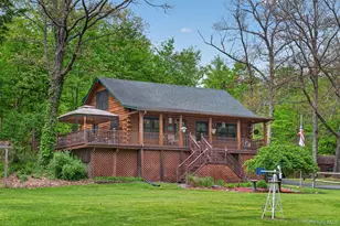 1 Stone Arch Manor Rd, Rock Tavern, NY 12575 - Photo 2