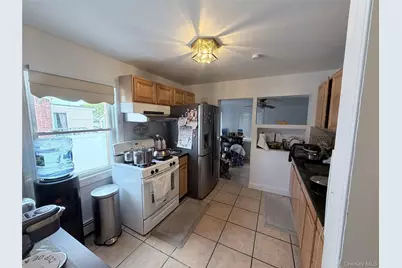 166 Stanton Boulevard, Uniondale, NY 11553 - Photo 4
