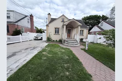 166 Stanton Boulevard, Uniondale, NY 11553 - Photo 1