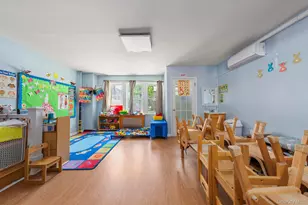 671-39 Burns St, Forest Hills, NY 11375 - Photo 4