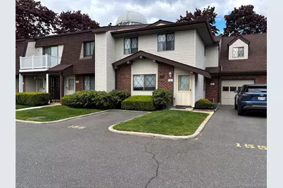 156 W Cambridge Drive E #156, Copiague, NY 11726 - Photo 1