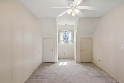 156 W Cambridge Drive E #156, Copiague, NY 11726 - Photo 28