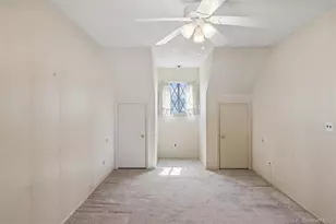 156 W Cambridge Dr E, Copiague, NY 11726 - Photo 28