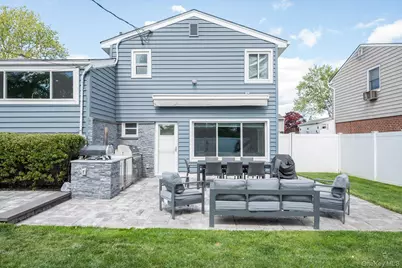10 Jeremy Avenue, Plainview, NY 11803 - Photo 28