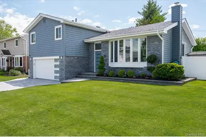 10 Jeremy Avenue, Plainview, NY 11803 - Photo 2