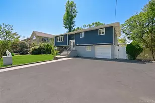 18 Park Dr E, Syosset, NY 11791 - Photo 2