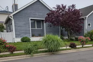 33 Bath St, Long Beach, NY 11561 - Photo 2