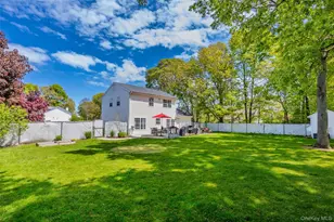 2 Blair Ct, Coram, NY 11727 - Photo 6