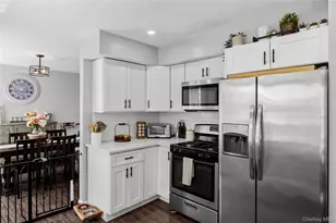 2 Blair Ct, Coram, NY 11727 - Photo 24