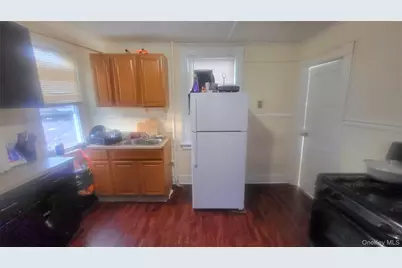 112 Smith Street, Poughkeepsie, NY 12601 - Photo 18
