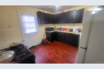112 Smith Street, Poughkeepsie, NY 12601 - Photo 6