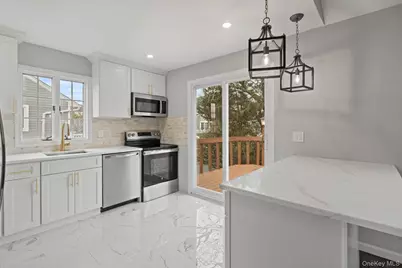 2386 Hampton Avenue, Seaford, NY 11783 - Photo 14