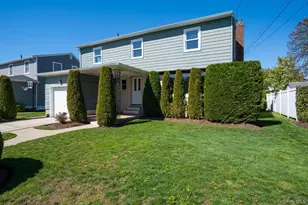2386 Hampton Ave, Seaford, NY 11783 - Photo 2