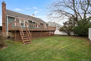 2386 Hampton Ave, Seaford, NY 11783 - Photo 36