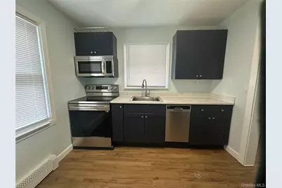 359 Main Street, Northport, NY 11768 - Photo 2
