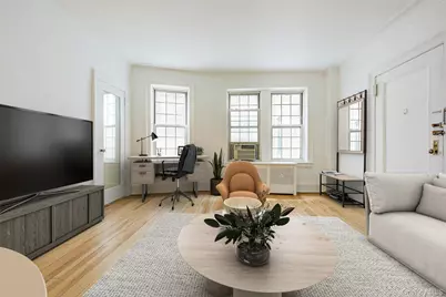6 Burns Street #211, Forest Hills, NY 11375 - Photo 4
