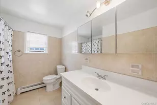 380 Sheridan St, Westbury, NY 11590 - Photo 14