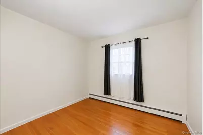 380 Sheridan Street, Westbury, NY 11590 - Photo 16