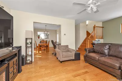21208 Murdock Avenue, Queens Village, NY 11429 - Photo 4